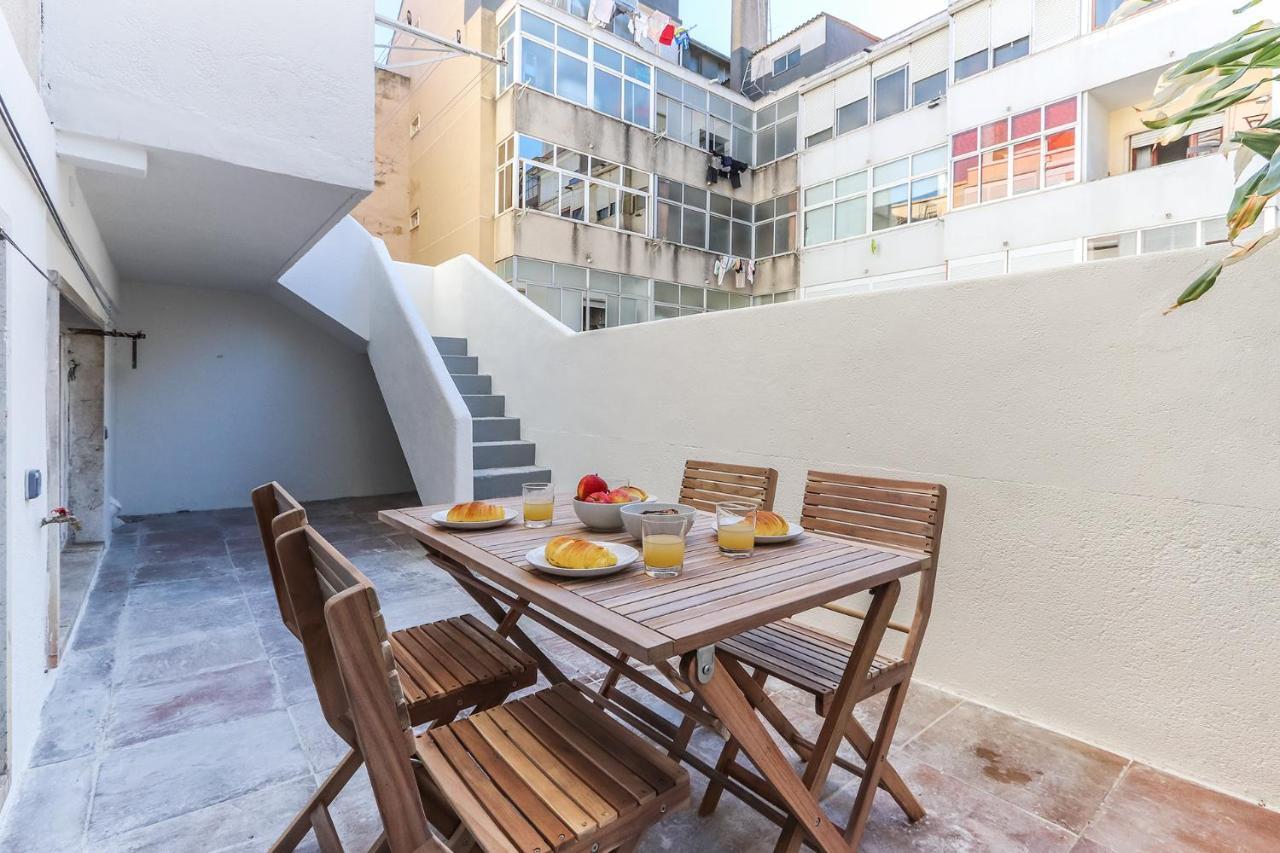 Vita Portucale ! Olaias Design With Terrace Lisbon Luaran gambar