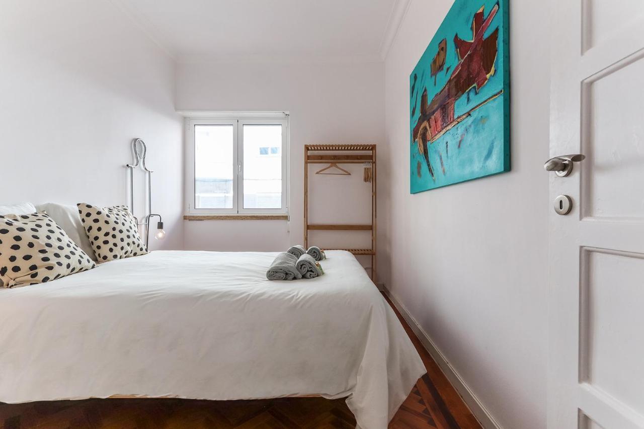 Vita Portucale ! Olaias Design With Terrace Lisbon Luaran gambar
