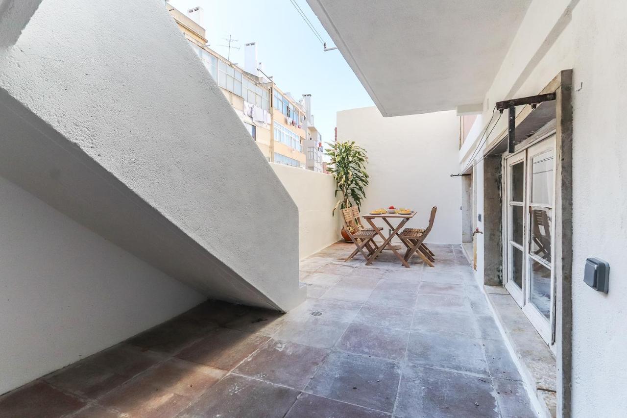 Vita Portucale ! Olaias Design With Terrace Lisbon Luaran gambar