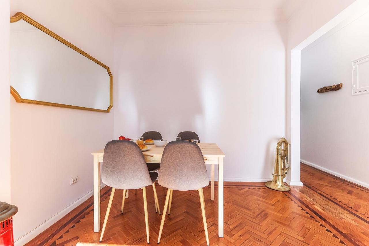 Vita Portucale ! Olaias Design With Terrace Lisbon Luaran gambar