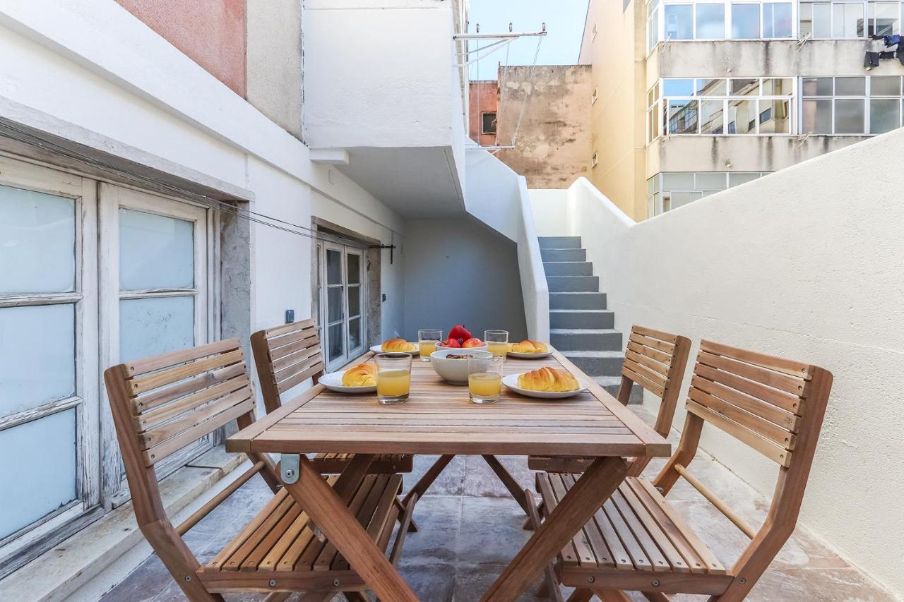 Vita Portucale ! Olaias Design With Terrace Lisbon Luaran gambar